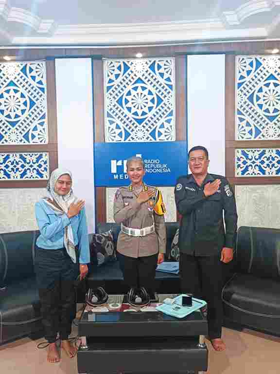 Dialog Interaktif Halo Polisi di RRI Medan Operasi Keselamatan Toba 2024