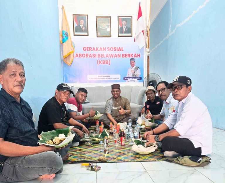 Sejumlah Awak Media Mendatangi Kantor KBB